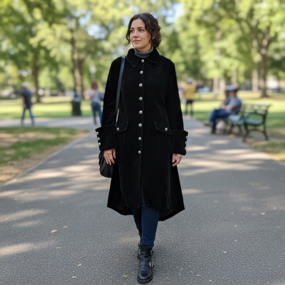 CHARADES Treasure Island Pirate Coat Velour Long Black Skulls Unisex Adult S USA - Picture 4 of 16